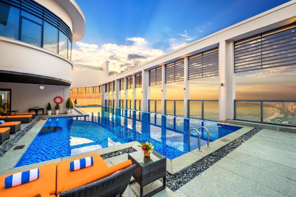 Da Nang Ocean View Luxury Apartment Exterior photo